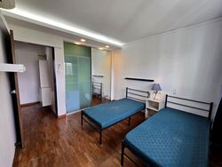 Blk 892 Tampines Avenue 8 (Tampines), HDB Executive #585615621
